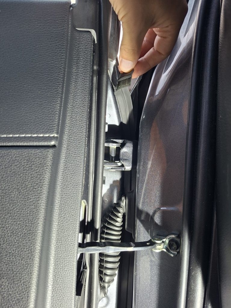 Toyota Corolla additional rubber seal near front door hinge