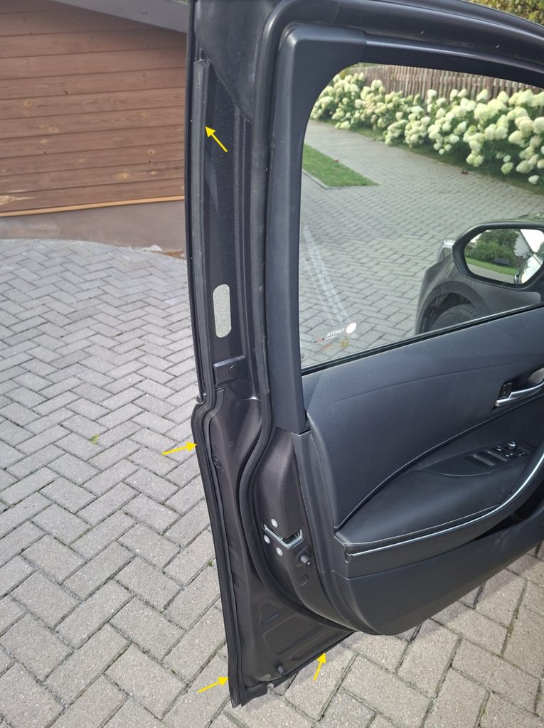 Toyota Corolla door seal kit installed around front door